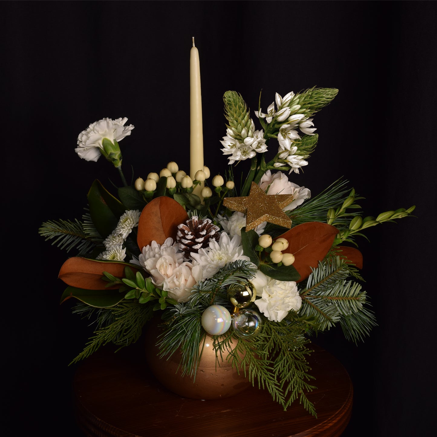 Classic Christmas Arrangement