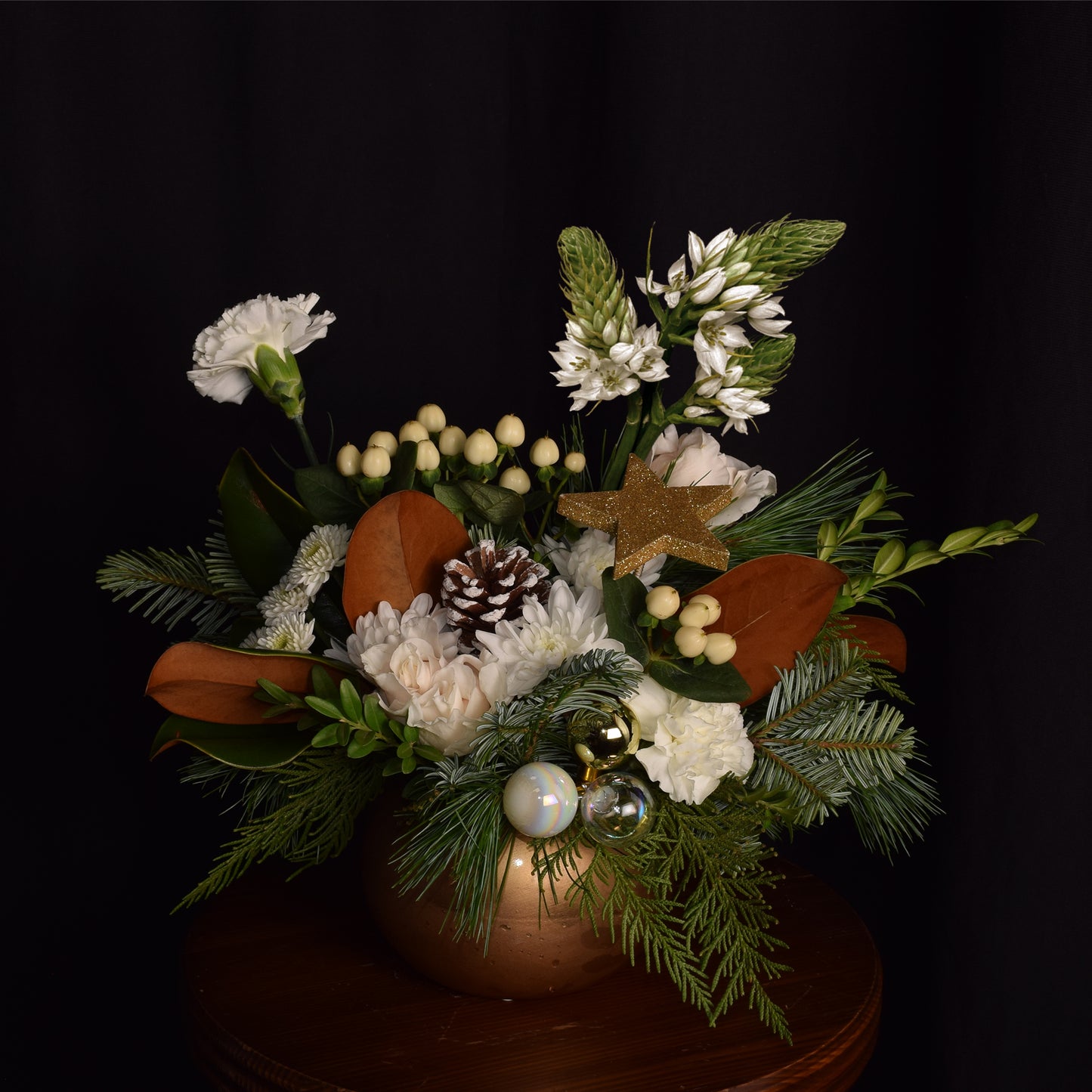 Classic Christmas Arrangement