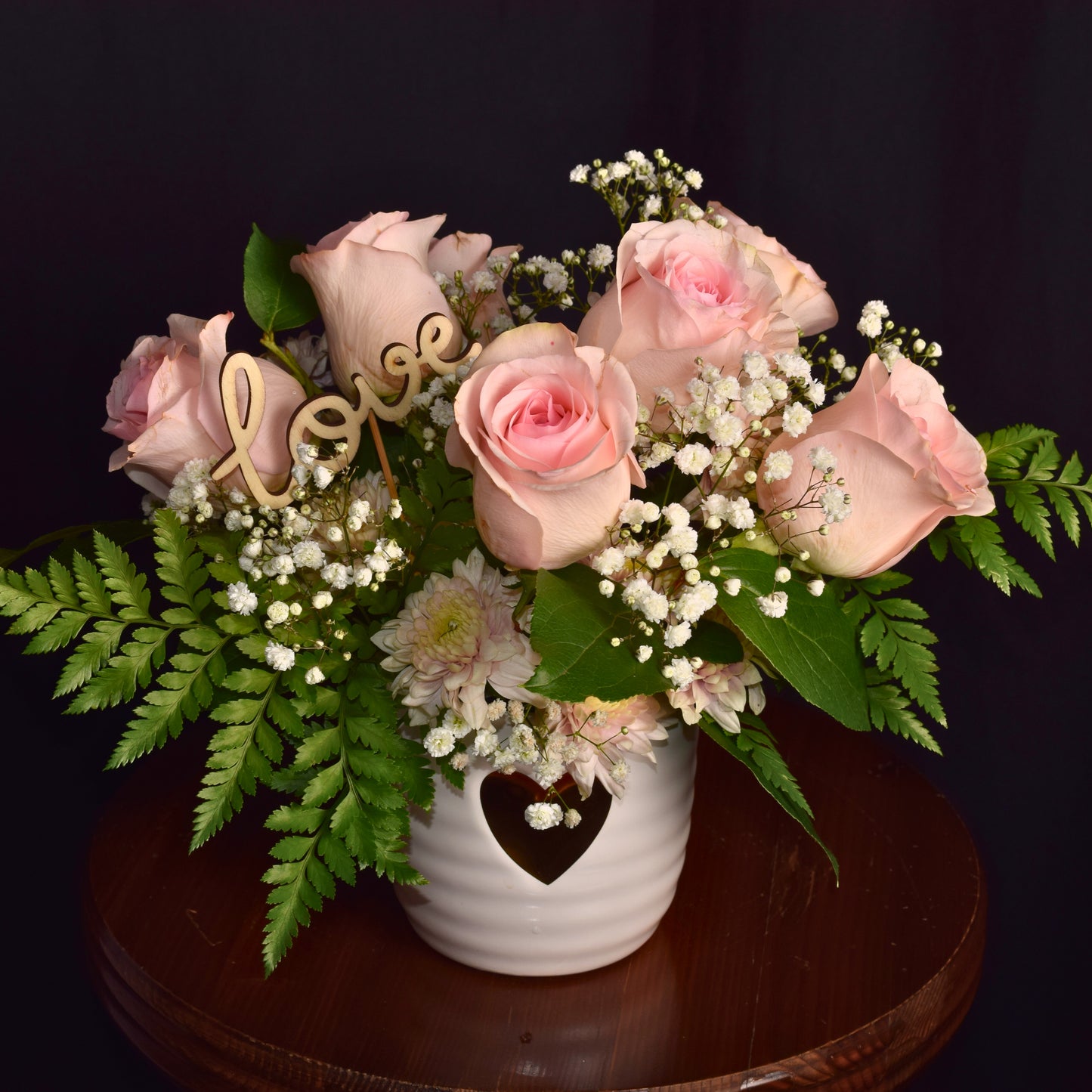 Rose Table Arrangement